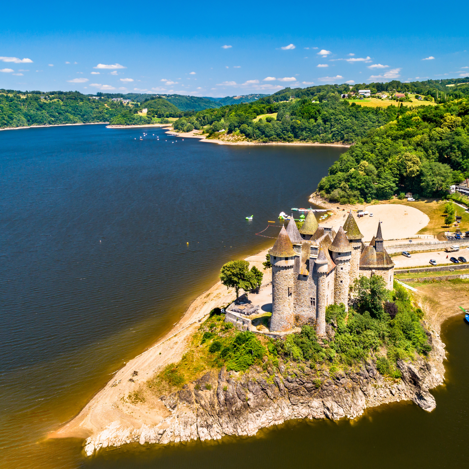 conciergerie location de vacances dans le Cantal